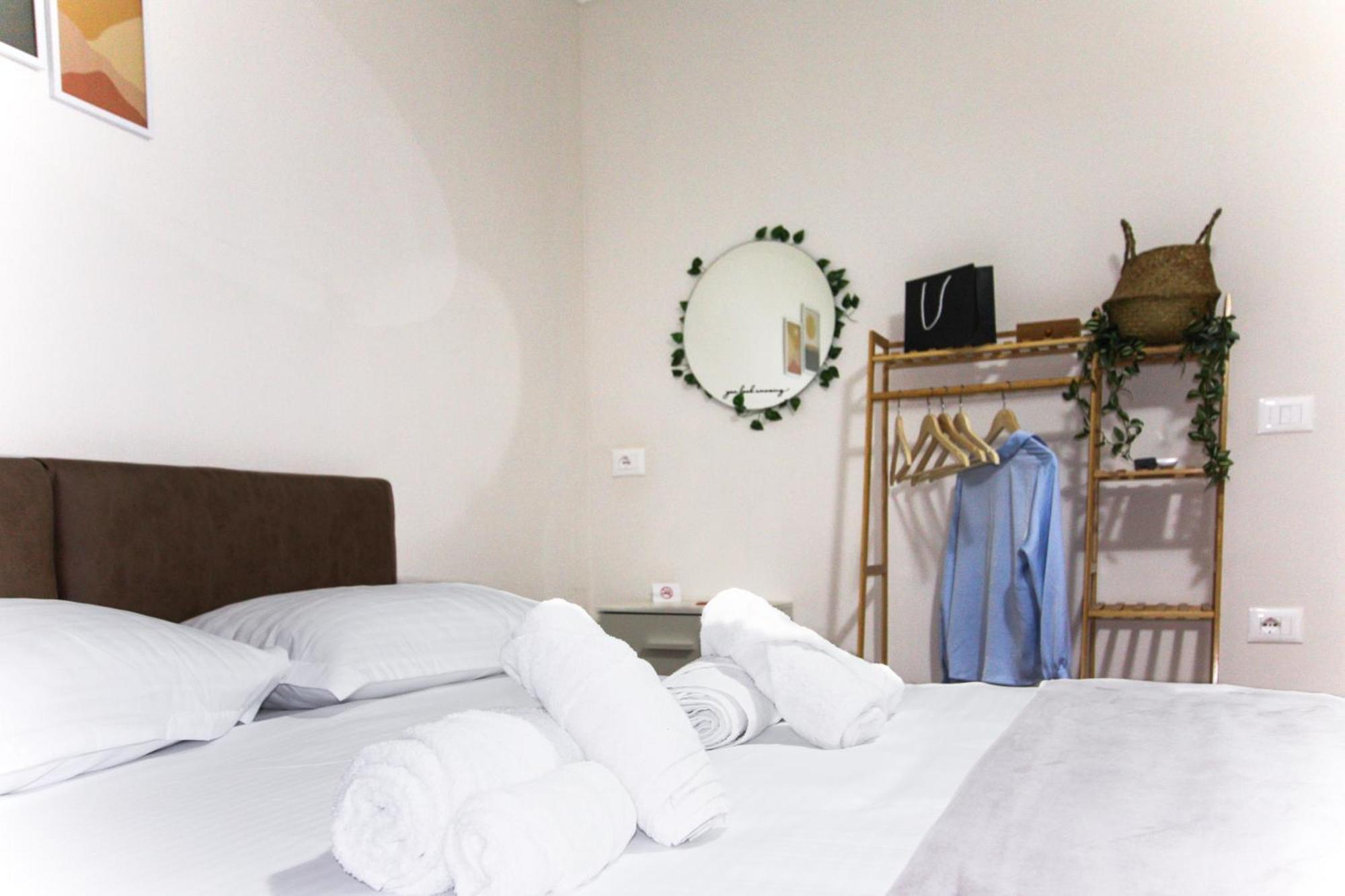 Reve De Hotel Tirana