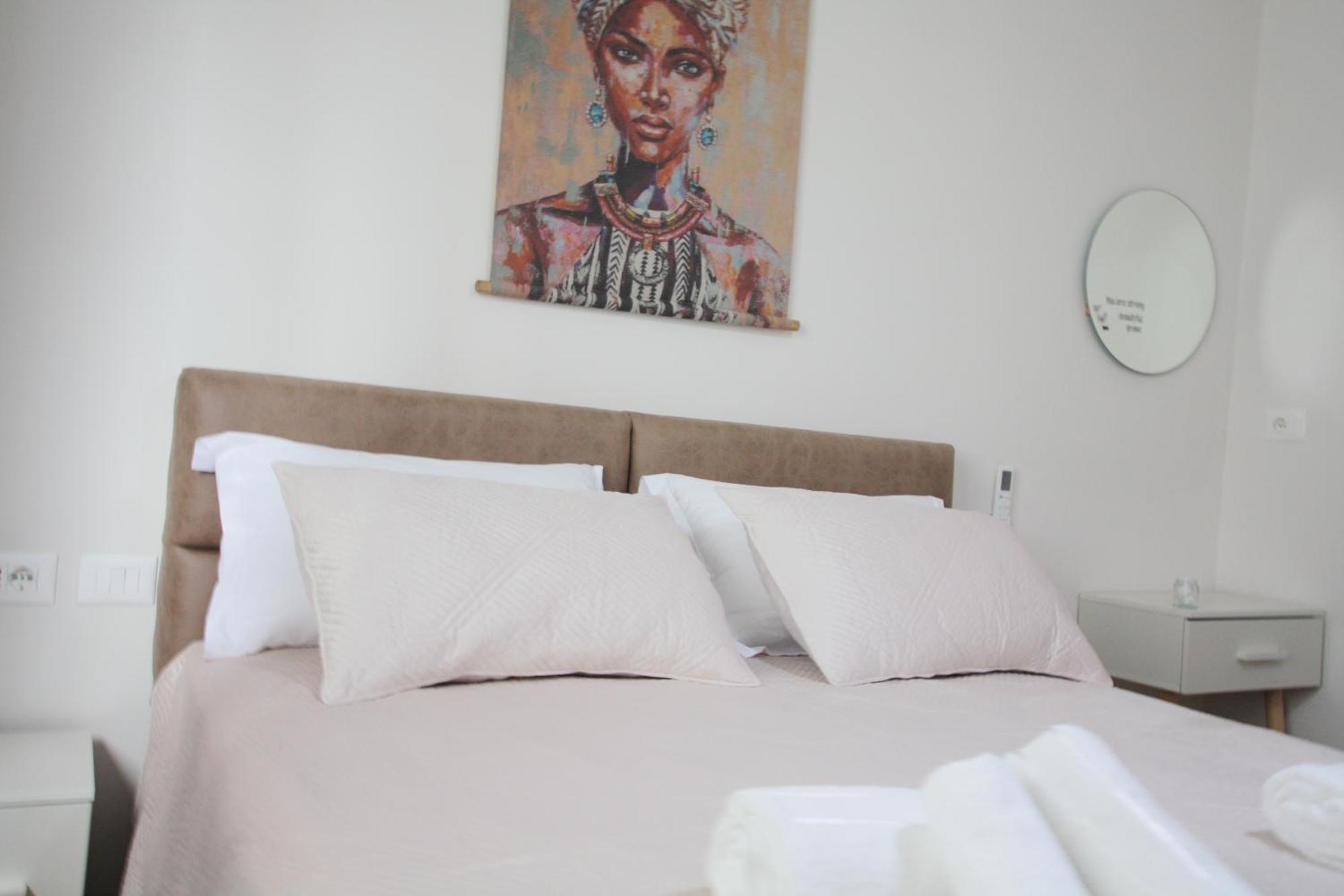 Reve De Hotel Tirana
